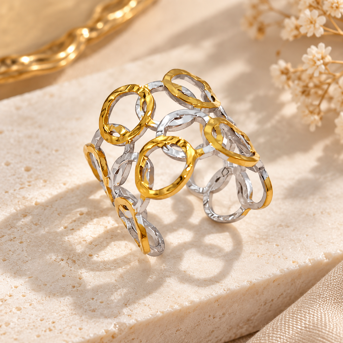 Bracelet Manchette Anneaux Entrelacés Bicolore — vue produit